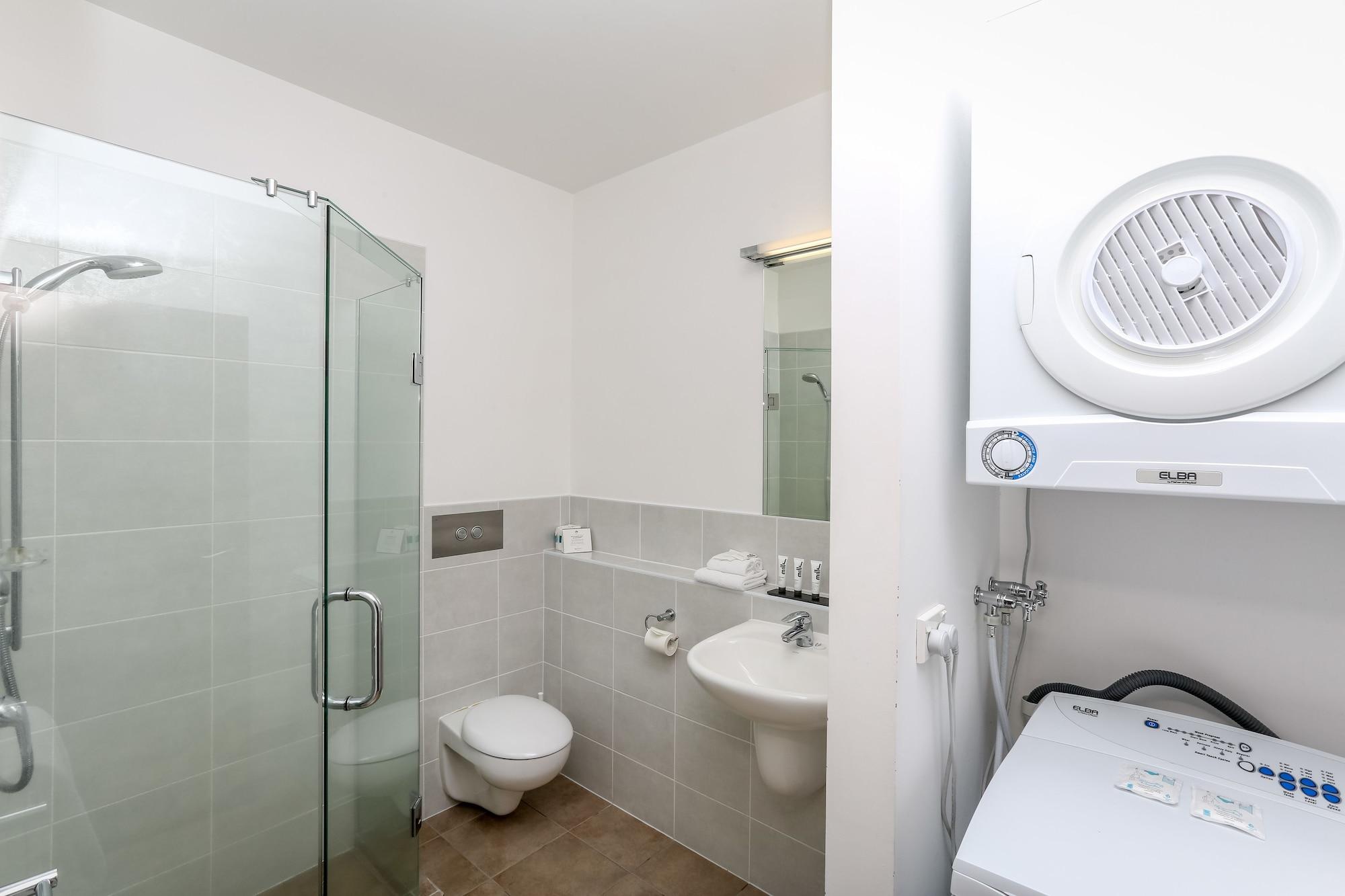 Quest Aparthotel 4*